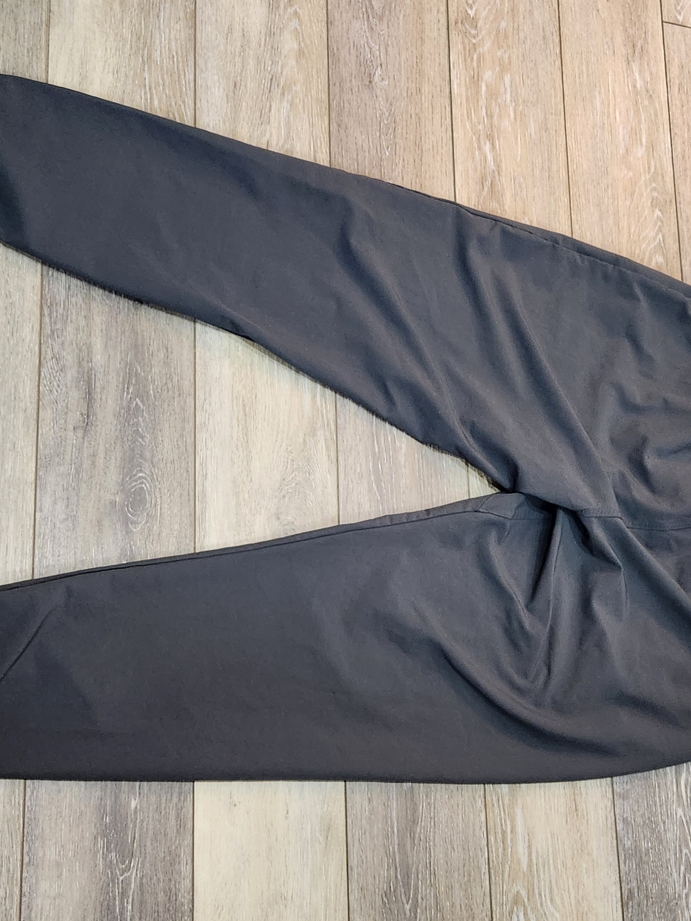 Vuori Transit Men's Grey Elastic-Waist Joggers with Drawstring Size Large - Picture 9 of 9